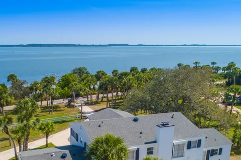 $1,699,000 | 3333 South Indian River Drive, Fort Pierce, FL 34982