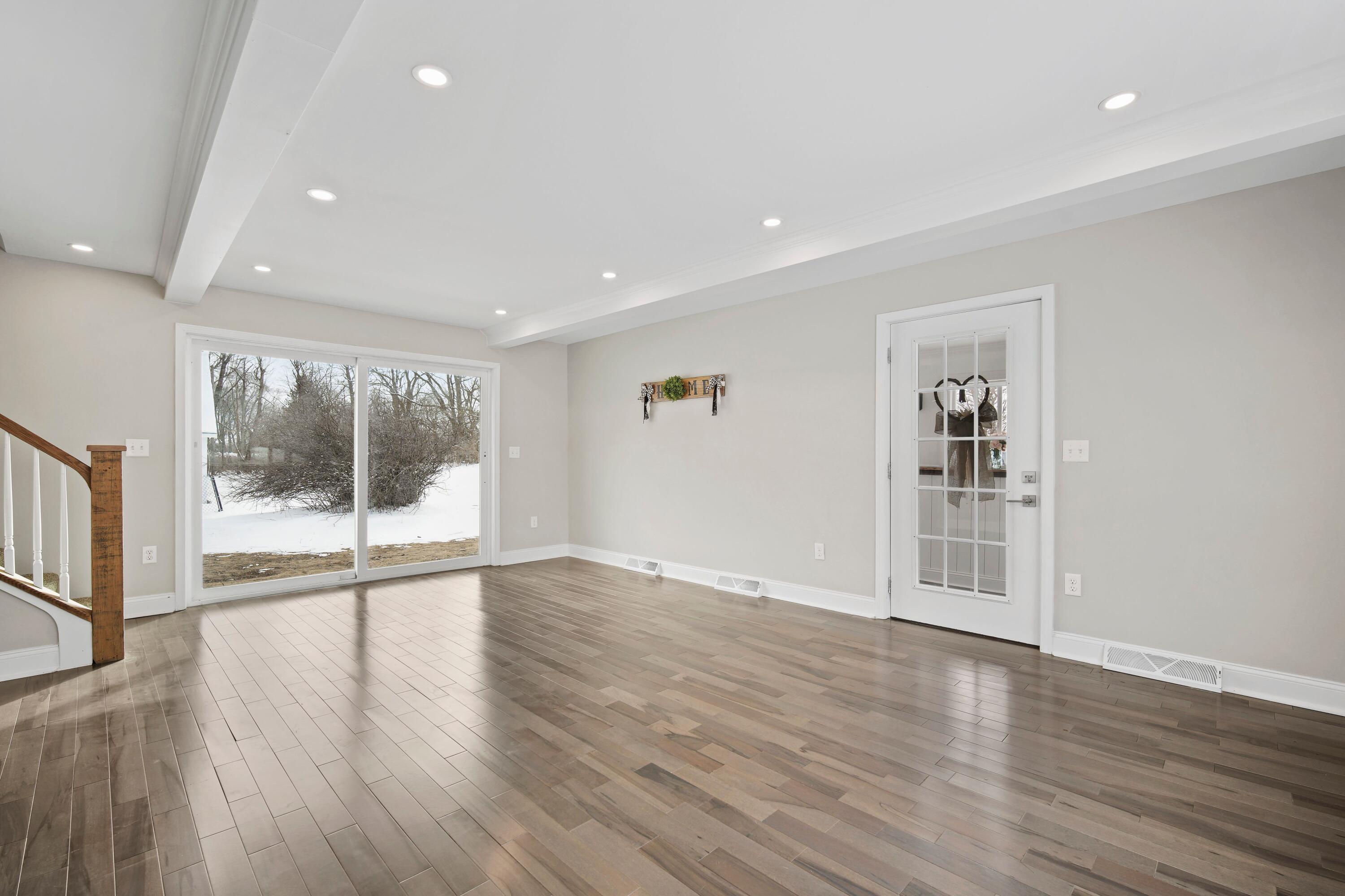 6513 South Meridian Road Jackson, MI 49201 - Photo 2 of 26 rLKnBr2y
