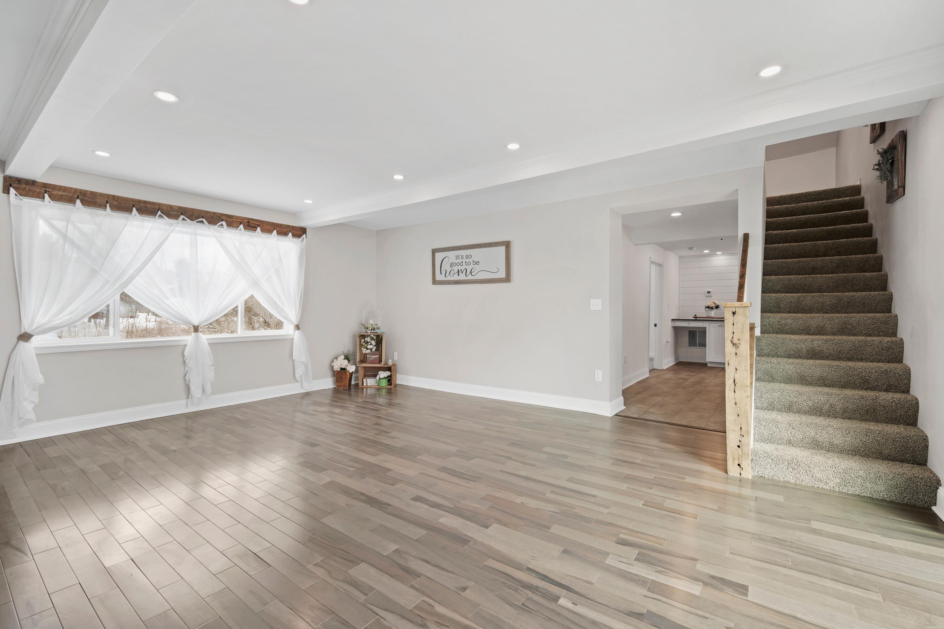 6513 South Meridian Road Jackson, MI 49201 - Photo 4 of 26 DMsYPPWd