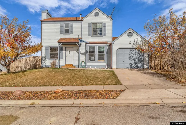 $325,000 | 842 Sundance Avenue, Evanston, WY 82930