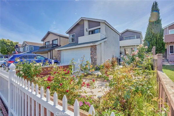 $5,000 | 1409 Lakeside Lane, Huntington Beach, CA 92648
