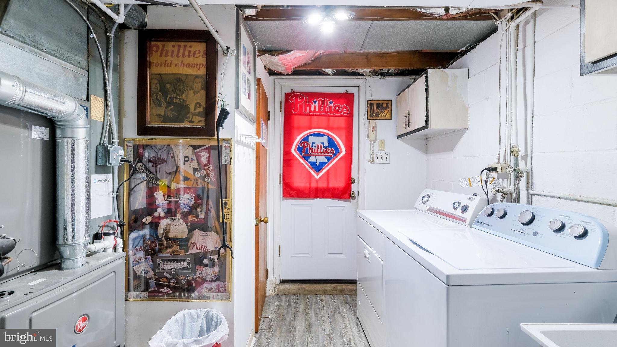 1267 Dahlia Road Warminster, PA 18974 - Photo 31 of 39 Utility/Laundry Room