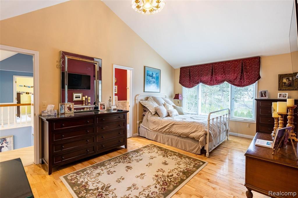 861 Augusta Drive Rochester Hills, MI 48309 - Photo 19 of 37