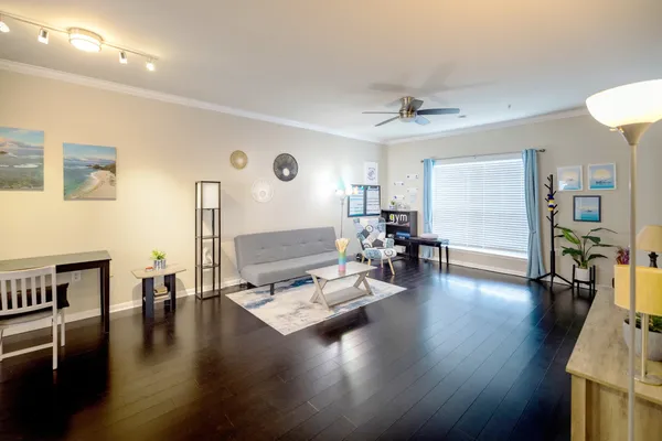 $2,000 | 9200 Westheimer Road, Unit 1005, Houston, TX 77063