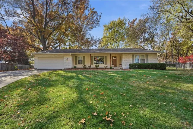 $615,000 | 9930 Floyd Street, Overland Park, KS 66212