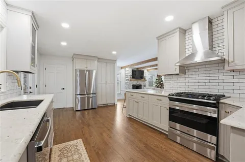 $615,000 | 9930 Floyd Street, Overland Park, KS 66212