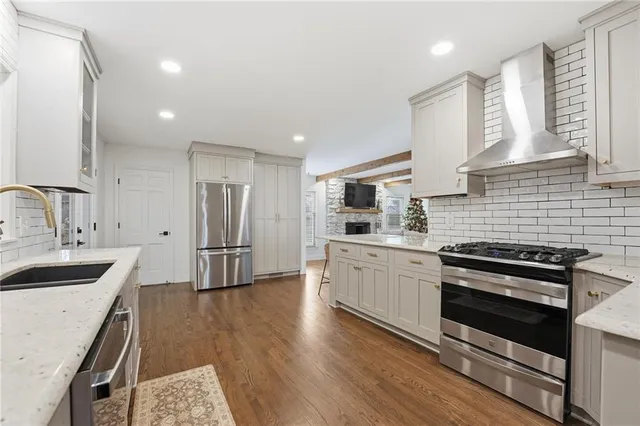 $615,000 | 9930 Floyd Street, Overland Park, KS 66212