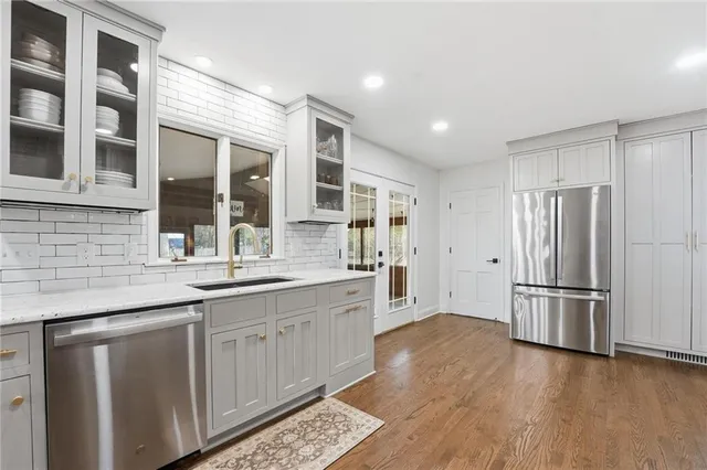 $615,000 | 9930 Floyd Street, Overland Park, KS 66212