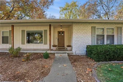 $615,000 | 9930 Floyd Street, Overland Park, KS 66212