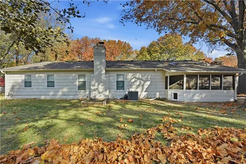 $615,000 | 9930 Floyd Street, Overland Park, KS 66212