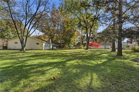 $615,000 | 9930 Floyd Street, Overland Park, KS 66212