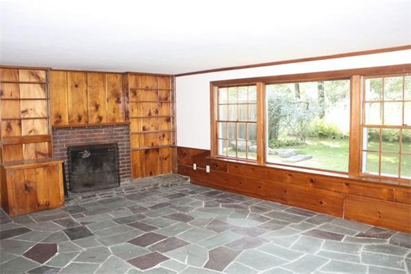 225 Northfield Road Lunenburg, MA 01462 - Photo 13 of 26 Gallery Image 13