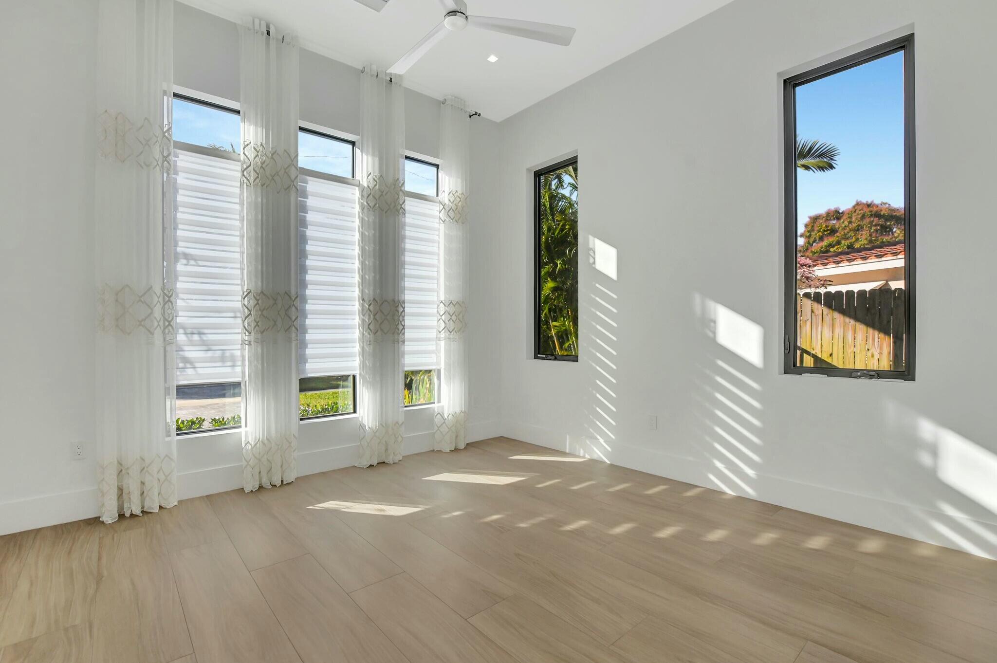1470 Northeast 4th Avenue Boca Raton, FL 33432 - Photo 42 of 86 tempImageJNJ9xc