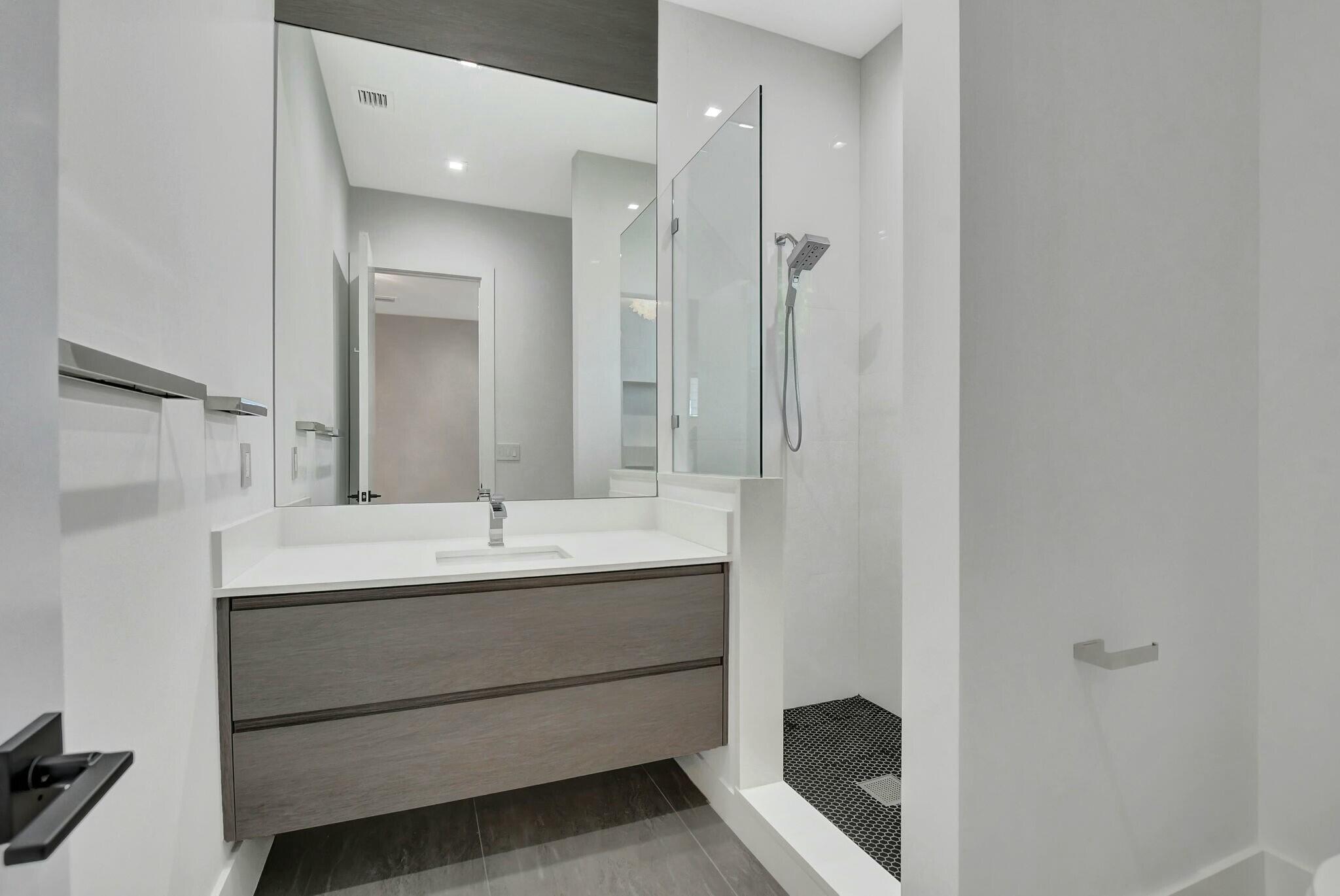 1470 Northeast 4th Avenue Boca Raton, FL 33432 - Photo 57 of 86 tempImageTSX5Ig