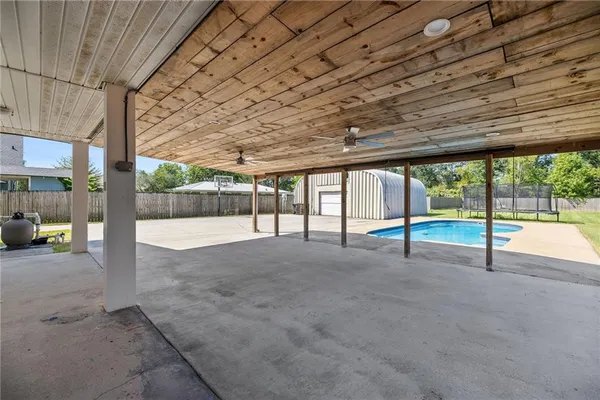 $2,500 | 341 North 8th Street, Ponchatoula, LA 70454