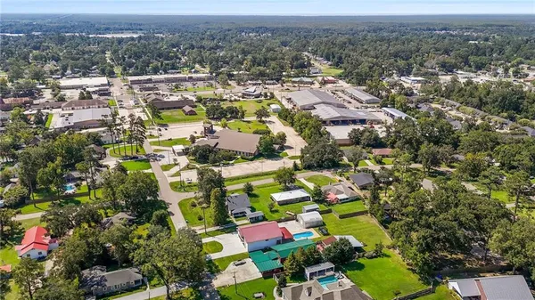 $2,500 | 341 North 8th Street, Ponchatoula, LA 70454