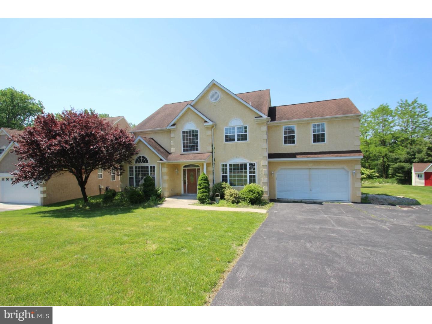 722 Kelli Lane Springfield, PA 19064 - Photo 1 of 15 Gallery Image 1