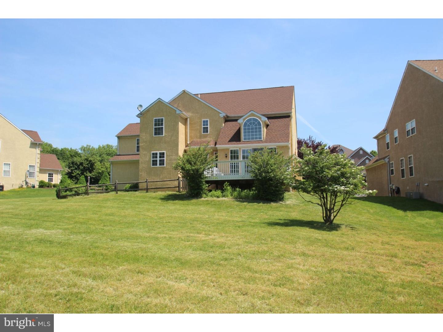 722 Kelli Lane Springfield, PA 19064 - Photo 3 of 15 Gallery Image 3