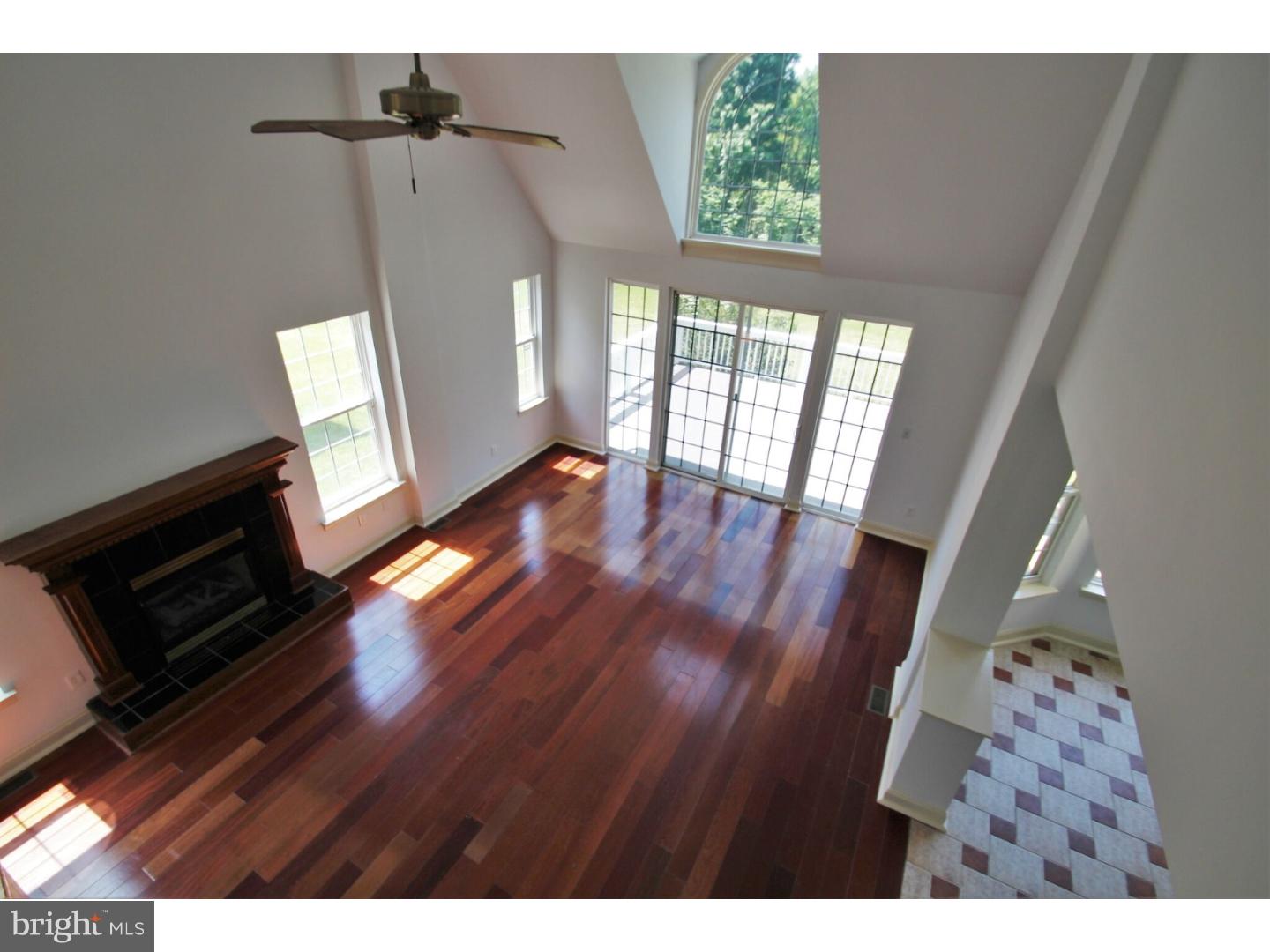 722 Kelli Lane Springfield, PA 19064 - Photo 6 of 15 Gallery Image 6