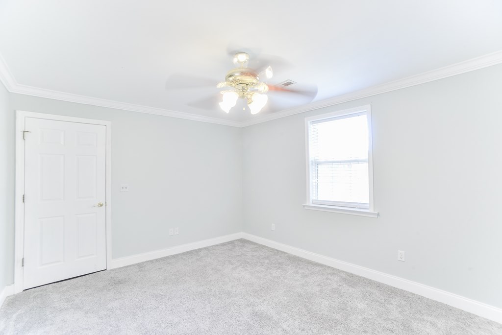 383 Castle Road Dalton, GA 30720 - Photo 58 of 68 Gallery Image 58