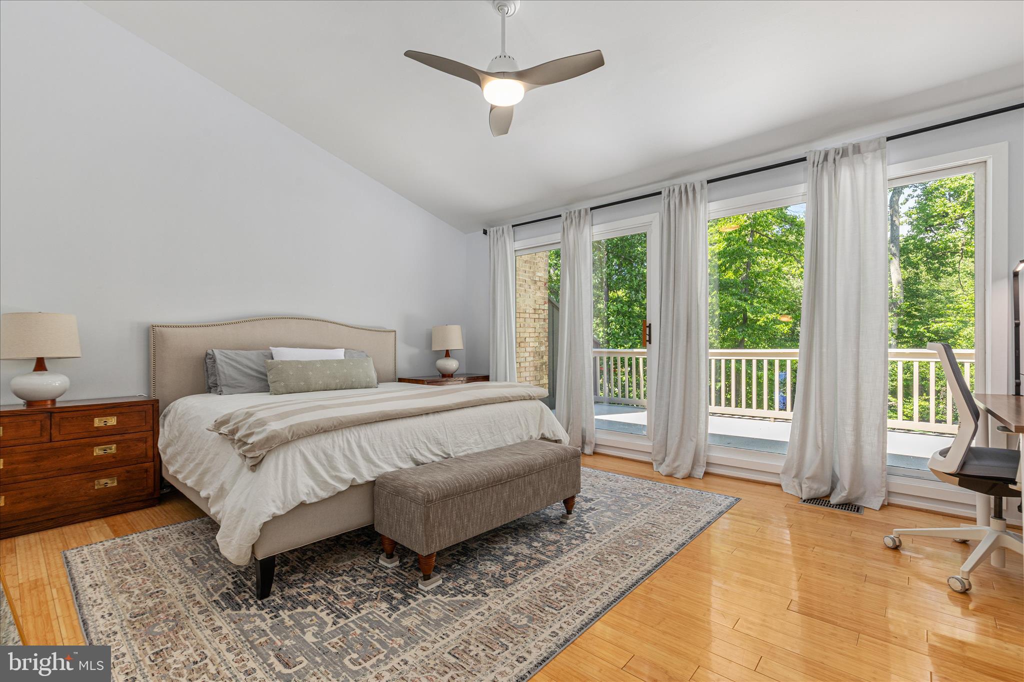 12108 Quorn Lane Reston, VA 20191 - Photo 23 of 91 Primary Suite | Upper Level