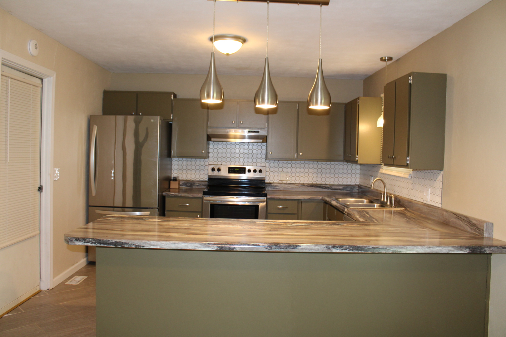 514 Roddy Road Salem, IL 62881 - Photo 6 of 38 Gallery Image 6