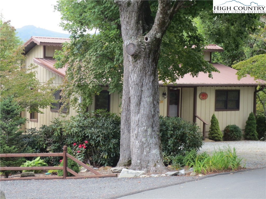 20 Summit Lane Newland, NC 28657 - Photo 2 of 50