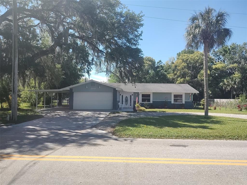 300 Southeast Paradise Pt Rd  