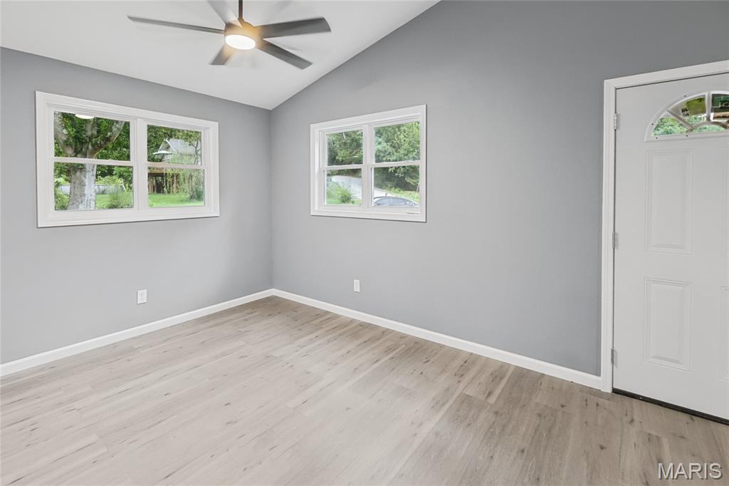 125 Anna Avenue Godfrey, IL 62035 - Photo 10 of 42 Gallery Image 10