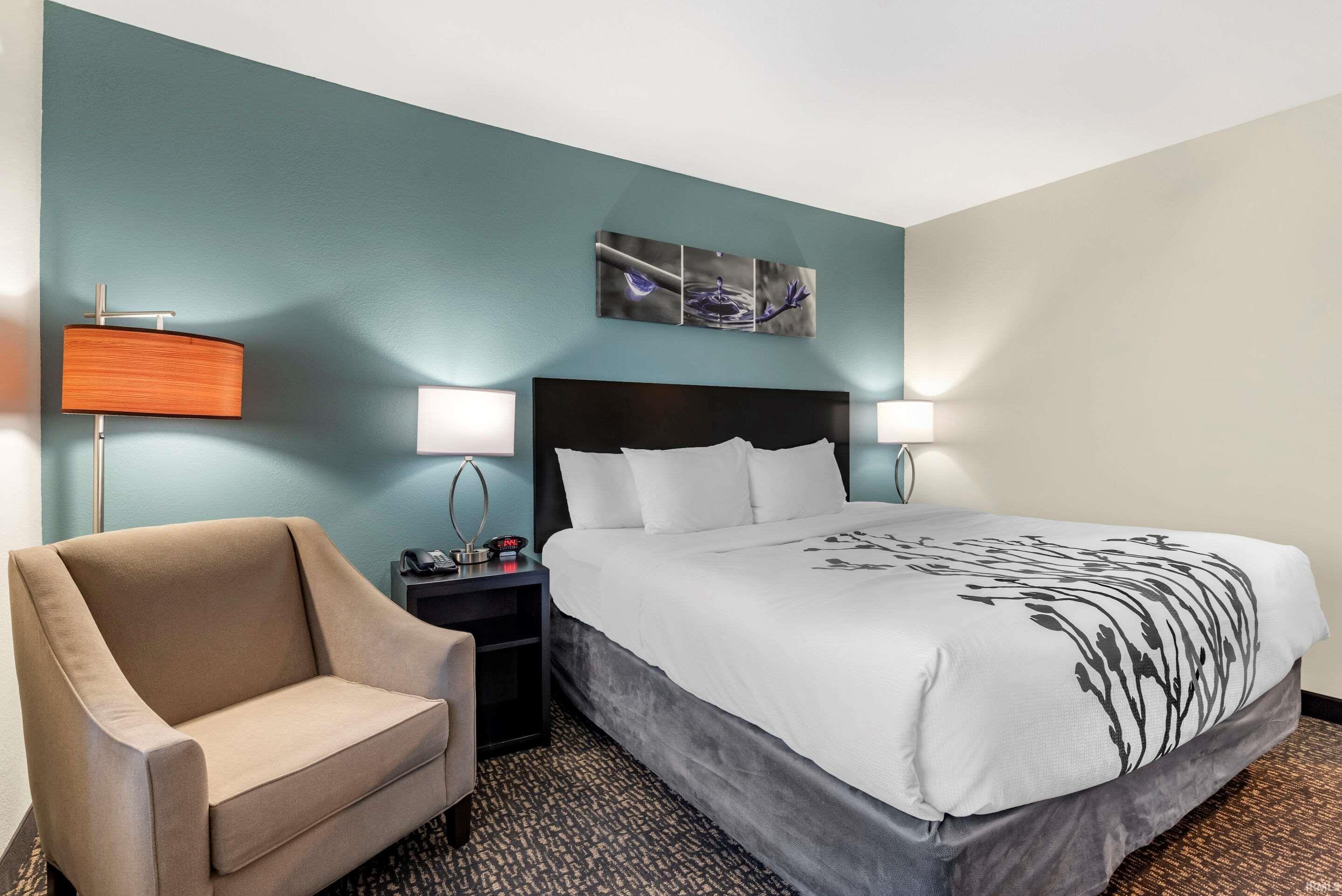 7834 Progress Way Bloomfield, IN 47424 - Photo 9 of 23