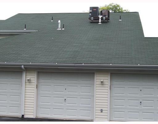 1261 Riverside Drive Bridgewater, PA 15009 - Photo 16 of 18 Parking Lot/Garage.