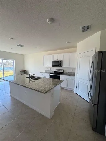 $3,200 | 9752 Black Walnut Drive, Groveland, FL 34736