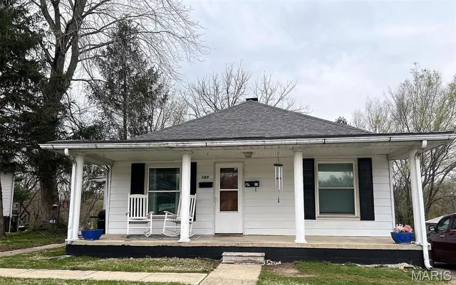 $107,900 | 429 North Kennedy Boulevard, Vandalia, IL 62471