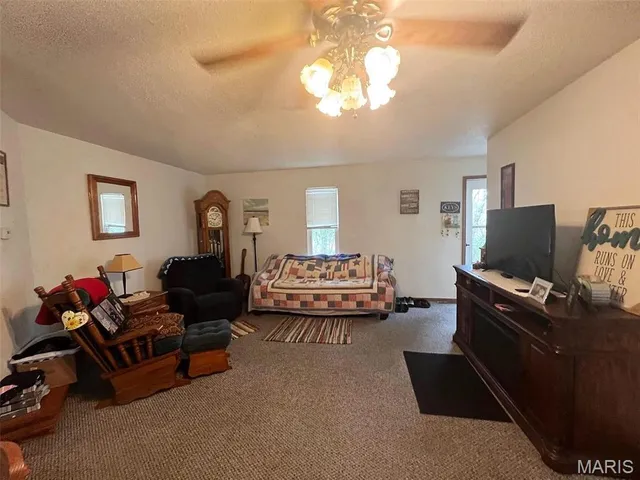 $107,900 | 429 North Kennedy Boulevard, Vandalia, IL 62471