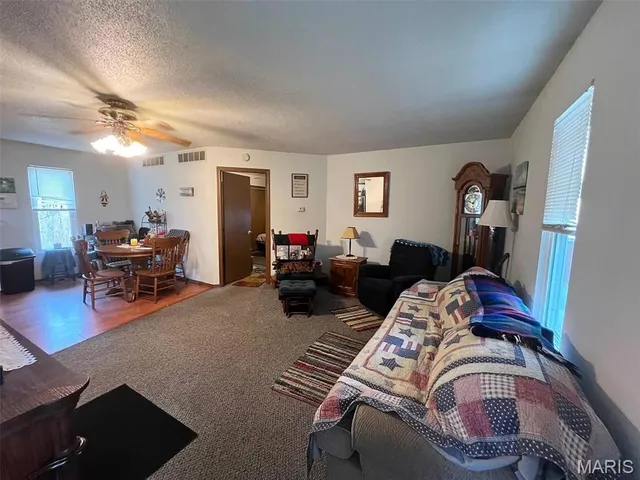 $107,900 | 429 North Kennedy Boulevard, Vandalia, IL 62471