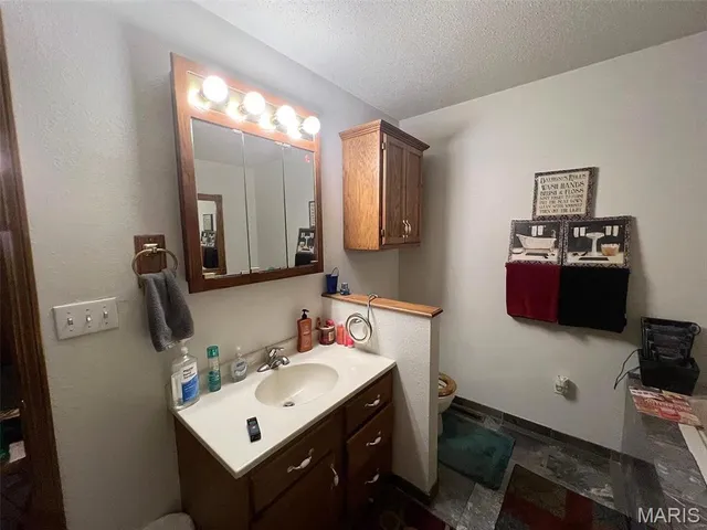 $107,900 | 429 North Kennedy Boulevard, Vandalia, IL 62471