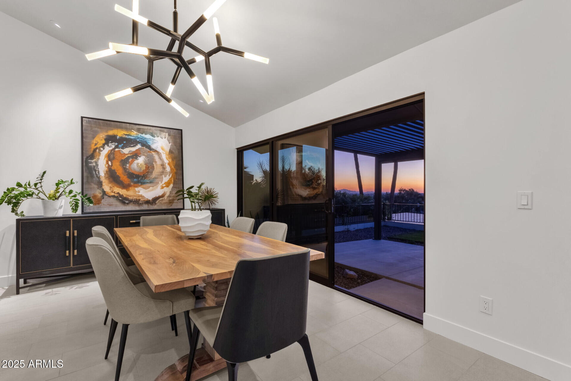 7112 North 23rd Way Phoenix, AZ 85020 - Photo 20 of 50 a view of a dining room with furniture window and outside view