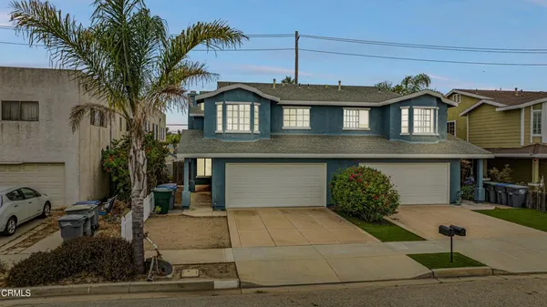 $899,900 | 833 Dunes Street, Oxnard, CA 93035