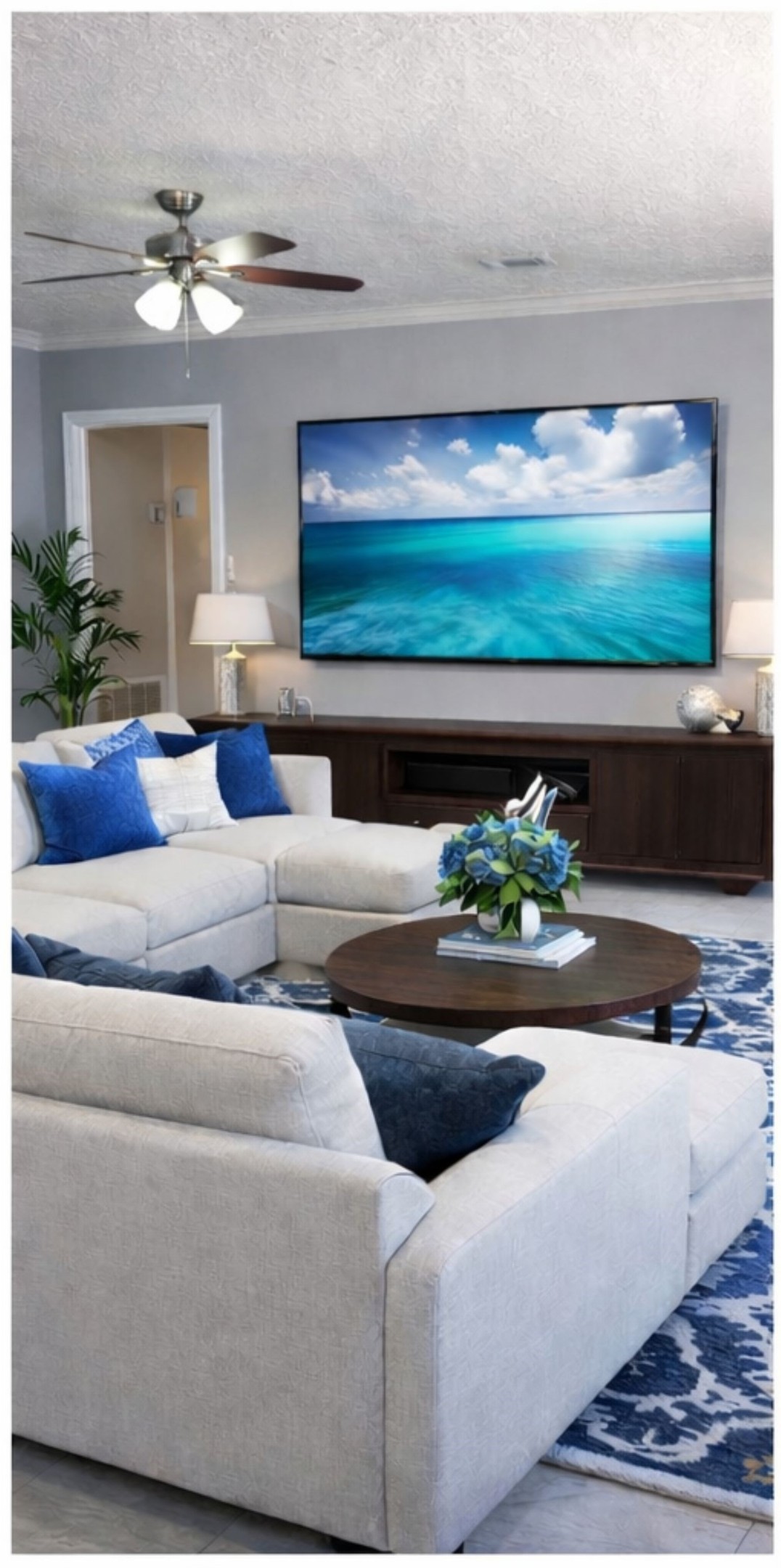 1819 Papoose Trail Crosby, TX 77532 - Photo 18 of 26 a living room with furniture and a potted plant