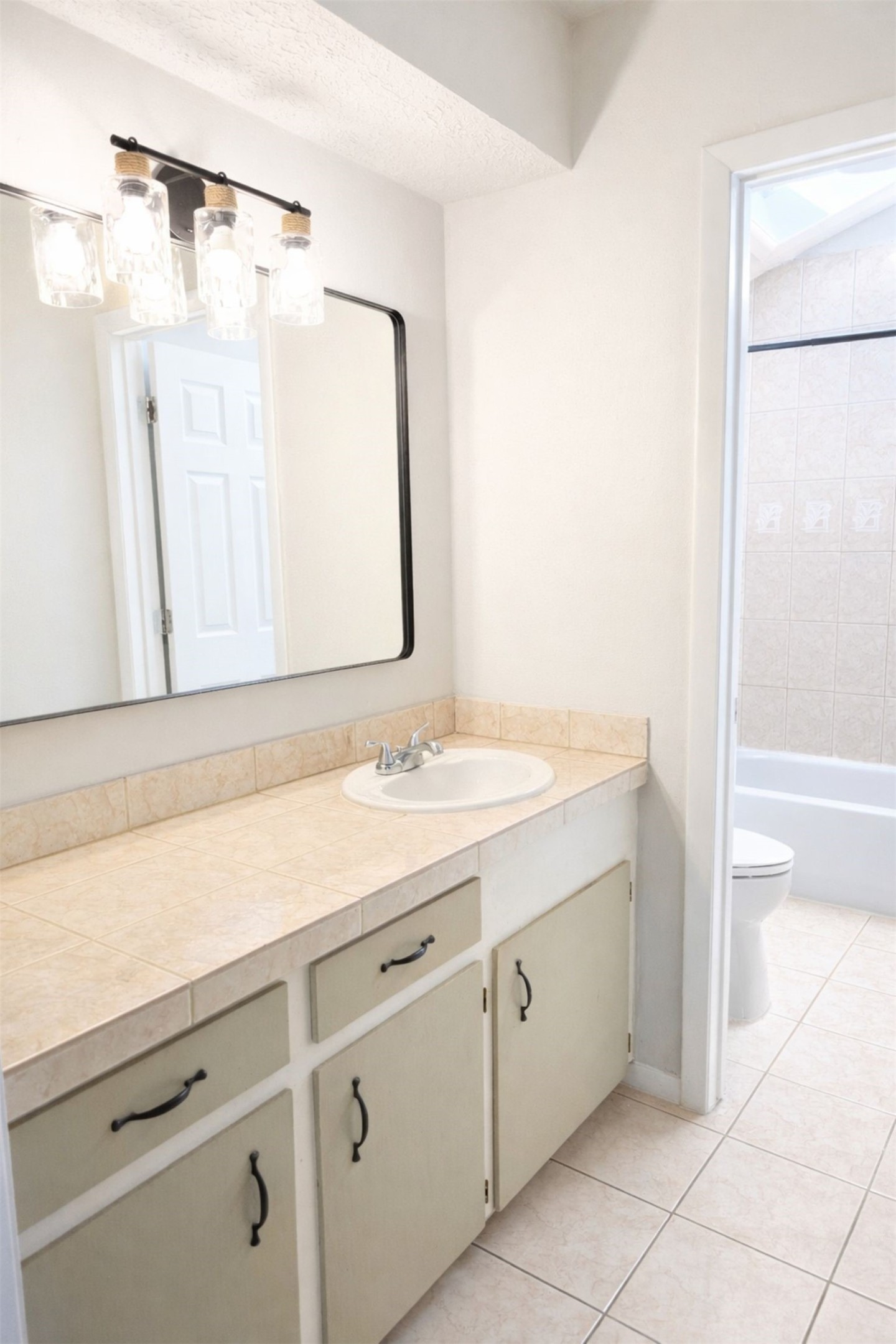 1819 Papoose Trail Crosby, TX 77532 - Photo 25 of 26 a bathroom with a sink and a mirror