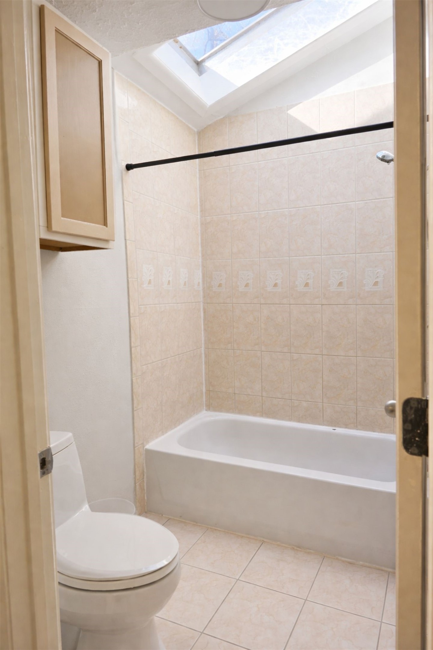 1819 Papoose Trail Crosby, TX 77532 - Photo 26 of 26 a bathroom with a toilet and a shower