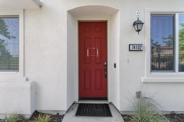 $419,000 | 5301 East Commerce Way, Unit 74102, Sacramento, CA 95835