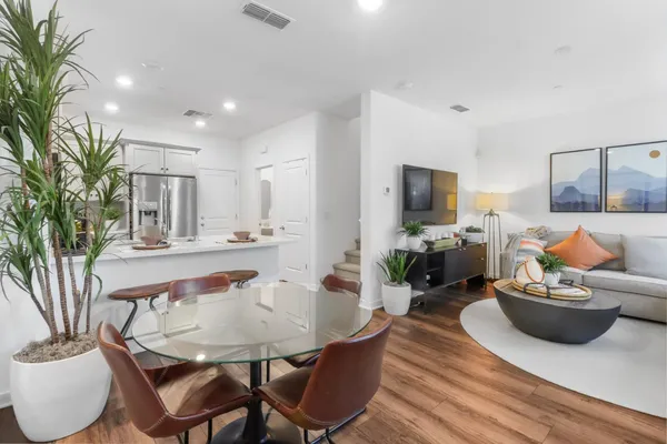 $419,000 | 5301 East Commerce Way, Unit 74102, Sacramento, CA 95835