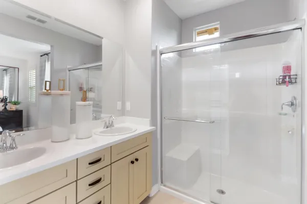 $419,000 | 5301 East Commerce Way, Unit 74102, Sacramento, CA 95835