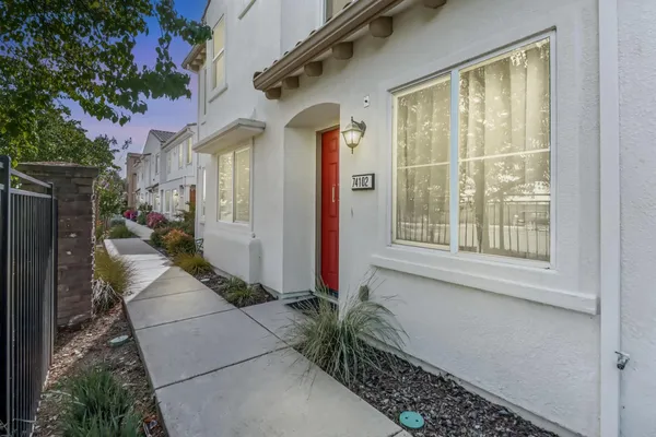 $419,000 | 5301 East Commerce Way, Unit 74102, Sacramento, CA 95835