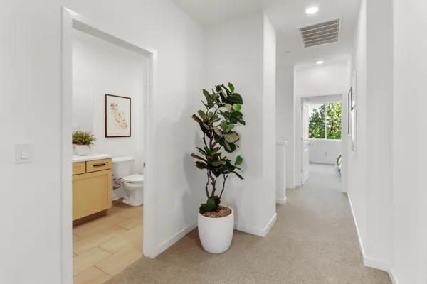 $419,000 | 5301 East Commerce Way, Unit 74102, Sacramento, CA 95835