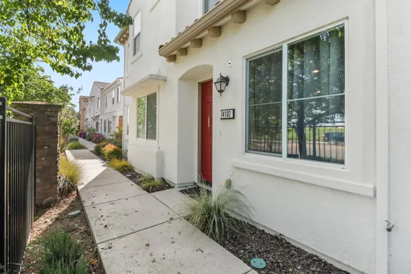 $419,000 | 5301 East Commerce Way, Unit 74102, Sacramento, CA 95835