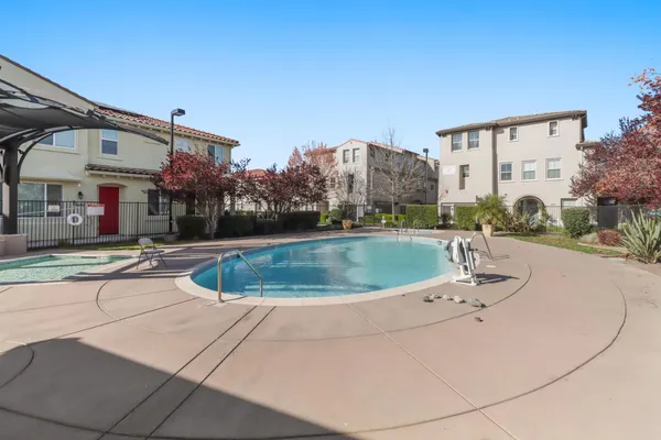 $419,000 | 5301 East Commerce Way, Unit 74102, Sacramento, CA 95835