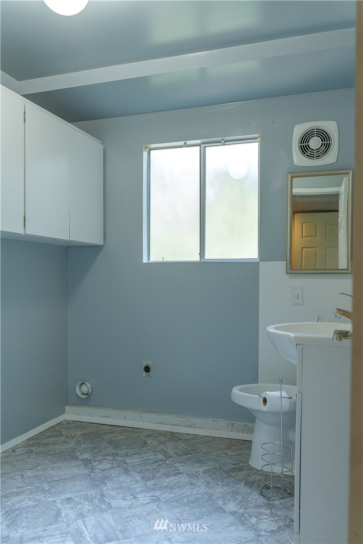 118 212th Street Southeast Bothell, WA 98021 - Photo 16 of 24