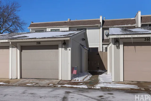 $229,900 | 558 Chard Court, Grayslake, IL 60030